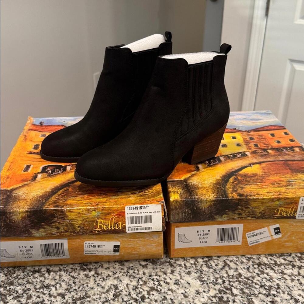 Bella Vita Women's Lou Chelsea Boots Black